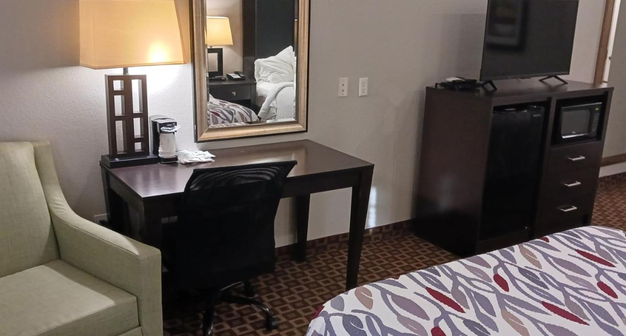 Red Roof Inn & Suites Longview Dış mekan fotoğraf