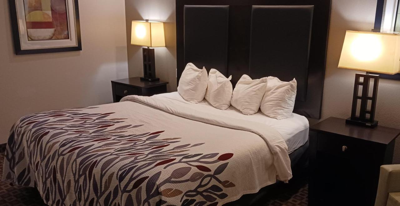 Red Roof Inn & Suites Longview Dış mekan fotoğraf