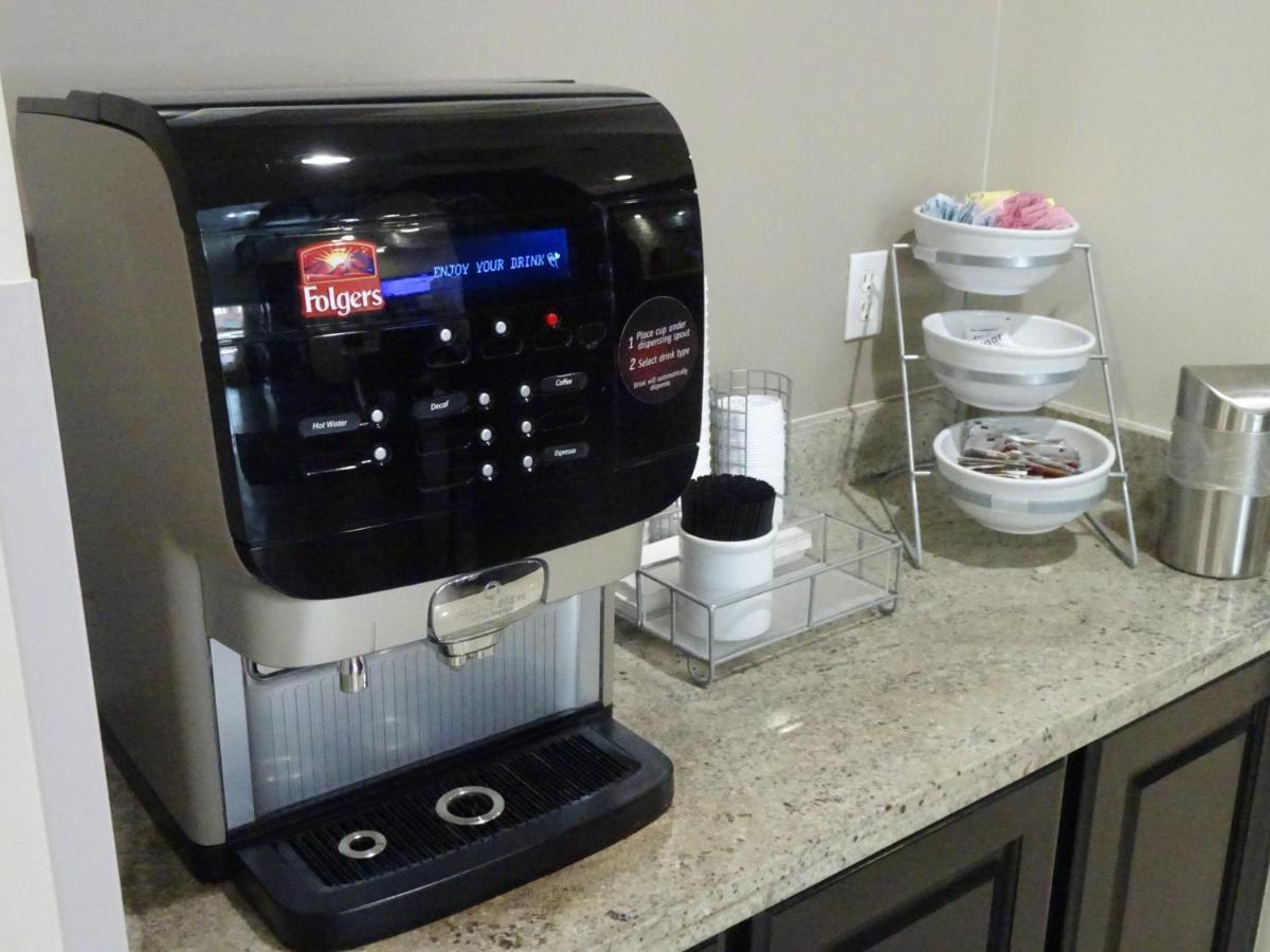 Red Roof Inn & Suites Longview Dış mekan fotoğraf